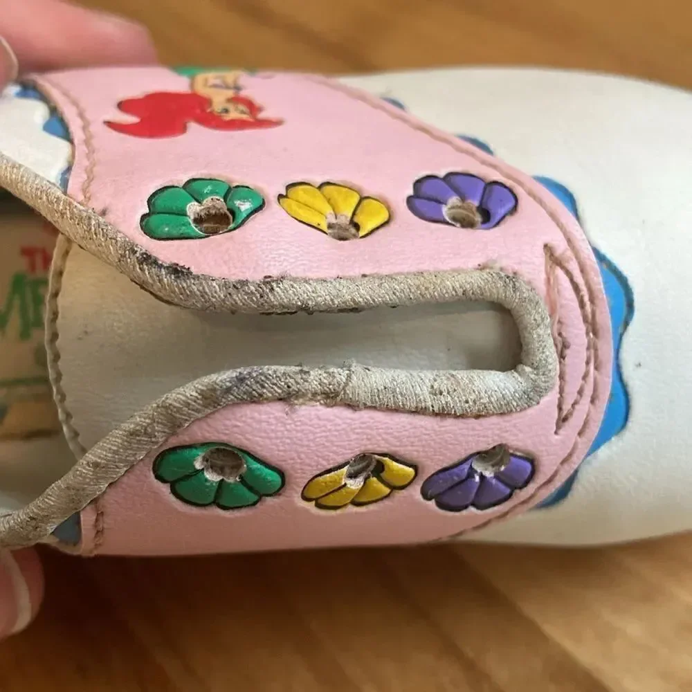 Disney Little Mermaid Children's Vintage Pink & White Oxford Flat Loafer Size 5